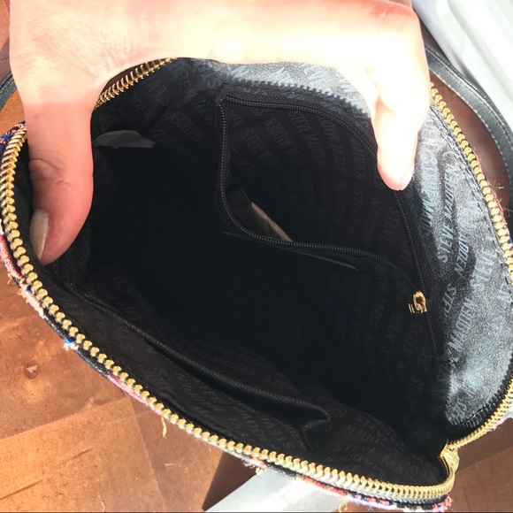 LAST ONE!! ⏳STEVE MADDEN BMarylin Crossbody  - Picture 5 of 7